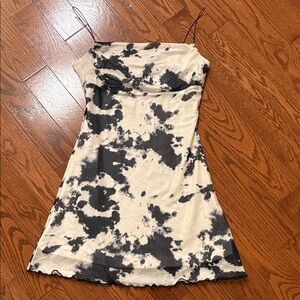 Stylish Black and White Tie-Dye Dress